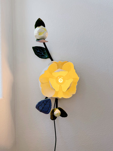 Cream Magnolia Bundle Sconce