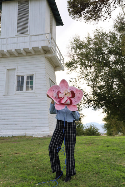 Orchid Sculptural Lamp – Pink with Merlot Accents