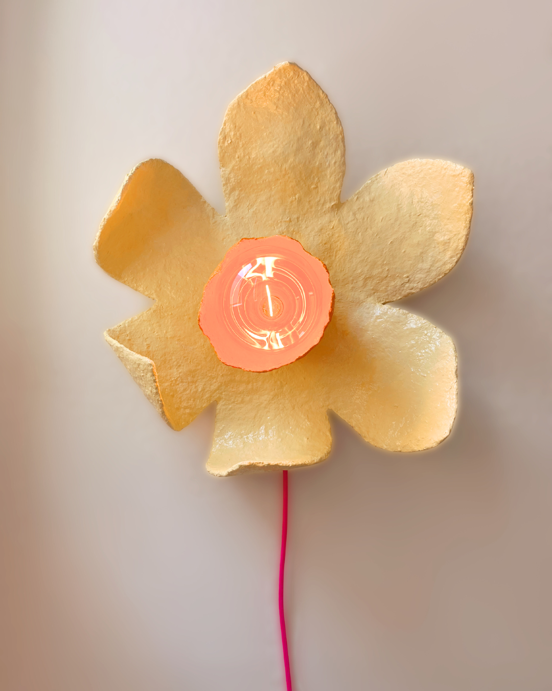 Daffodil Sconce